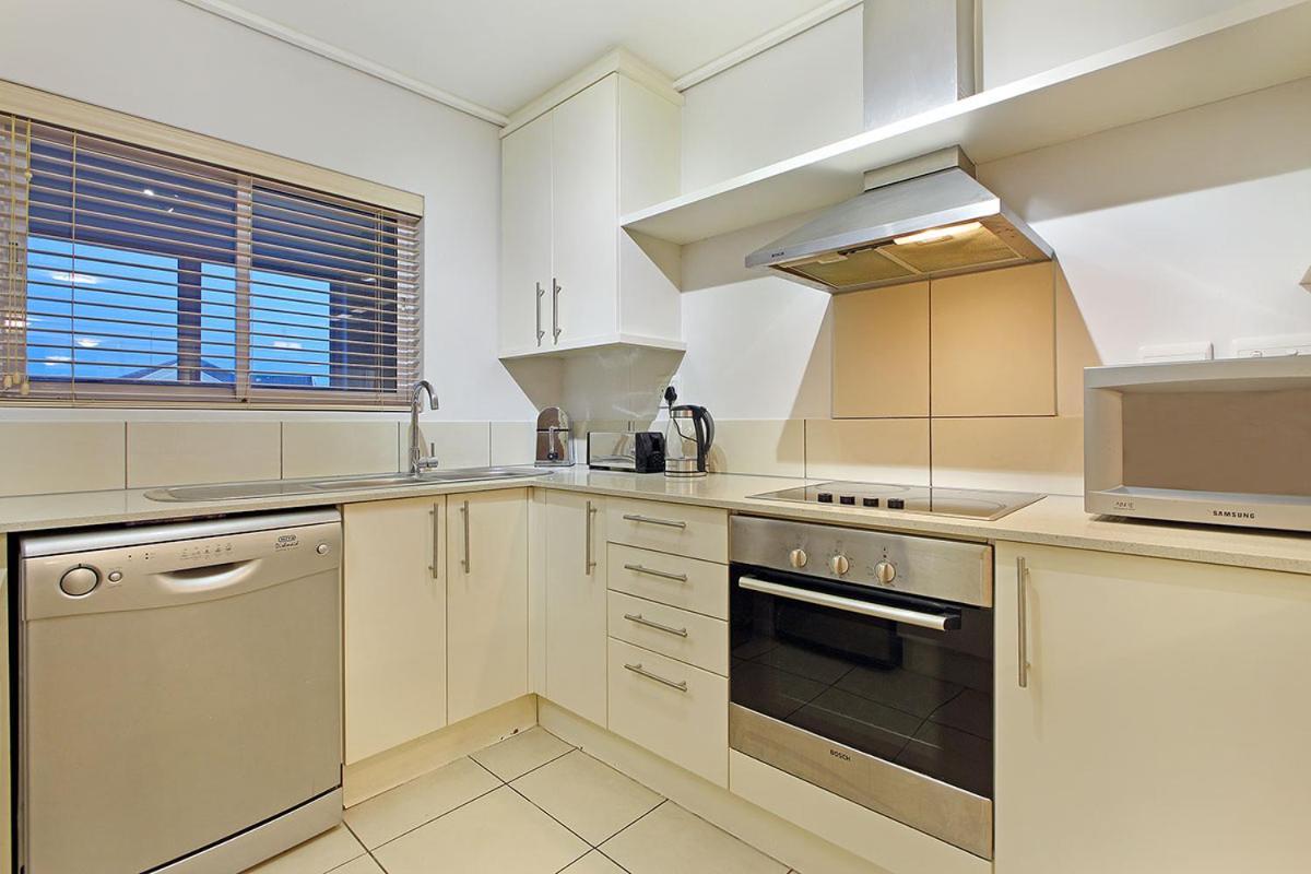 Lagoon 231 By Hostagents * Cape Town